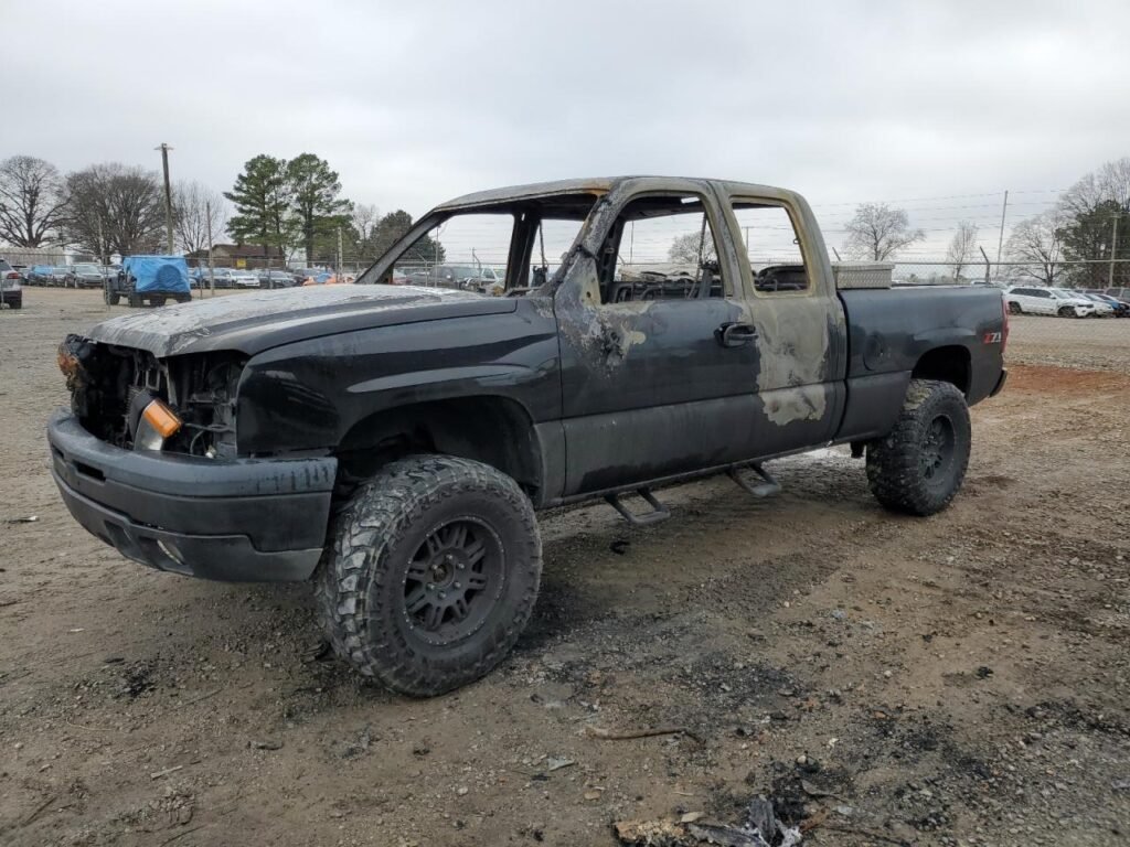 2005 CHEVROLET SILVERADO – 1GCEK19Z55Z329321
