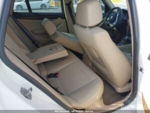 2015 BMW X1 xDrive28i – WBAVM1C51FV317365